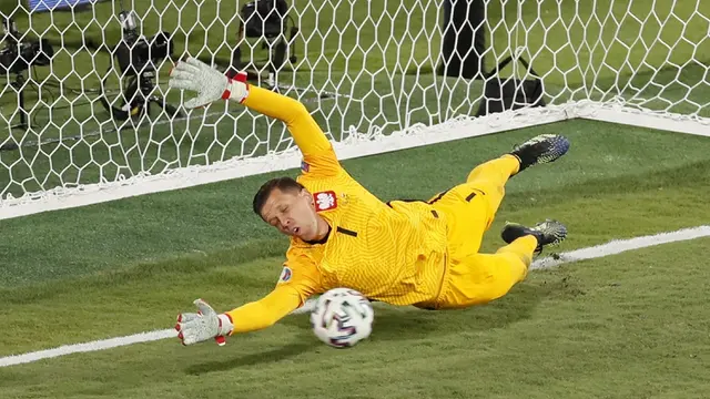 Foto Piala Eropa: 6 Kiper Berbanderol Tinggi di Ajang Euro 2020, Gianluigi Donnarumma dan Thibaut Courtois Tertinggi