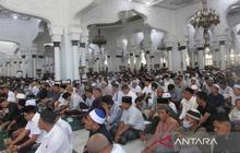 Peringatan 21 Tahun Tsunami Aceh: Ribuan Warga Padati Masjid Raya Baiturrahman untuk Doa Bersama