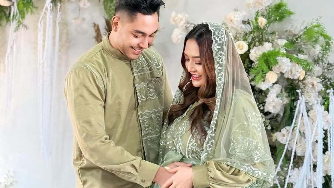 9 Potret Reza Gladys Hadiri Syukuran 4 Bulan Kehamilan Siti Badriah & Krisjiana, Beri Doa Baik untuk Adik Ipar