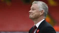 Ole Gunnar Solskjaer merupakan mantan striker MU yang mampu mempersembahkan 126 gol dari 366 pertandingan. Ia juga turut membantu MU meraih 12 trofi juara. Sayangnya, nasib gemilangnya tak berlanjut saat menjadi pelatih. Ia dipecat oleh mantan klubnya setelah performa buruk MU. (AFP/Ian Kington)