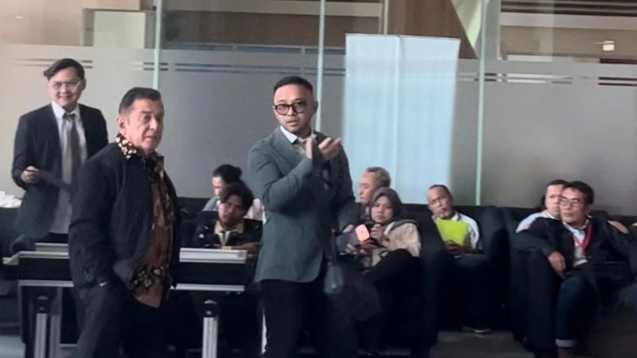 Dikawal Sejumlah Orang, Ketum Pemuda Pancasila Japto Diperiksa KPK Sebagai Saksi Kasus Korupsi