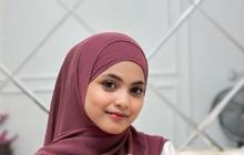 7 Potret Putri Isnari Kenakan Hijab dan Cadar, Tampilan Menawan Dibanjiri Doa