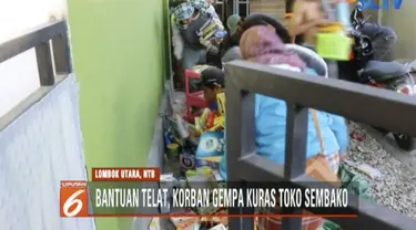 Jumlah warga yang menyerbu toko semakin lama semakin banyak dan tak terkendali.