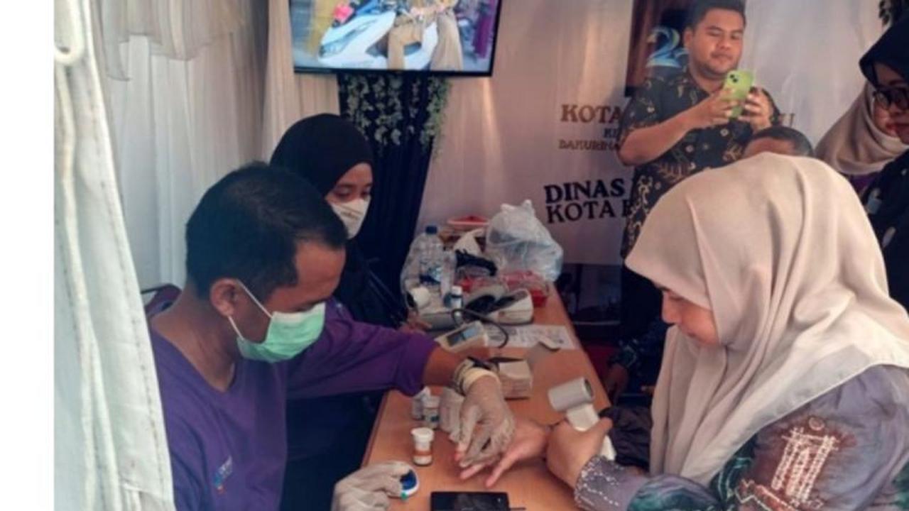 Dinkes Banjarbaru Perkuat Deteksi Dini Warga Melalui Cek Kesehatan Gratis di Ekspo
