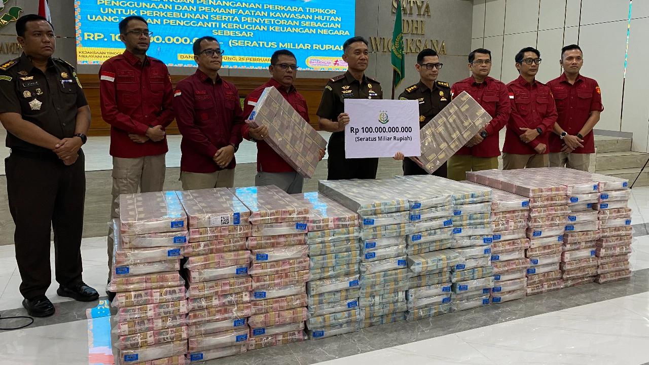 Terbelit Kasus Korupsi Kawasan Hutan di Lampung, PT P Titipkan Rp100 Miliar ke Kejati