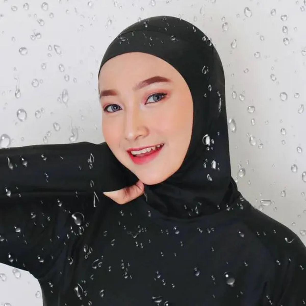 8 Pilihan Model Jilbab Instan Syar'i yang Sedang Tren pada 2025, Simpel tapi Elegan