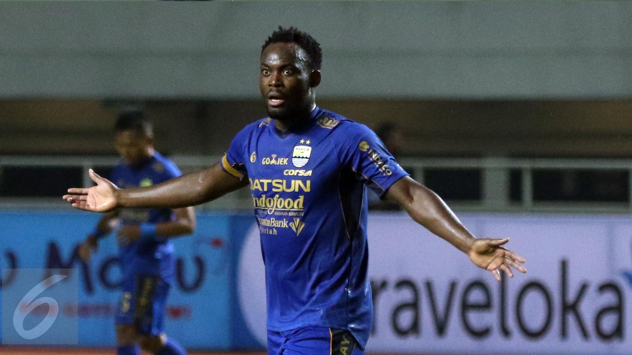 Michael Essien Persib