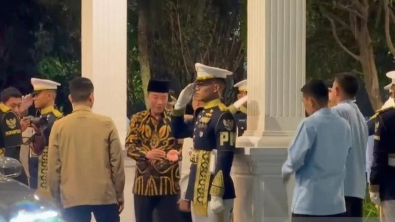 Usai Diskusi 3,5 Jam Bahas Perang Iran di Istana, Jokowi dan Wapres Gibran Pulang Satu Mobil