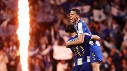 Kepastian itu didapatkan skuad berjuluk Dragões tersebut setelah mengalahkan FC Alverca dengan skor 1-0 di Dragao stadium, Porto, Portugal. (AP Photo/Miguel Angelo Pereira)