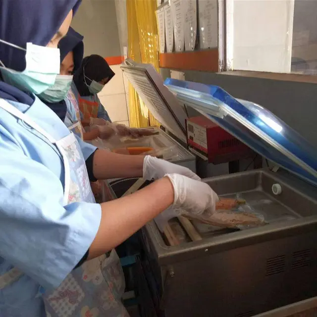 Midah Dahmalia (40) mantan eks TKI Malaysia asal kota Serang Banten, memutuskan membuat kelompok pengolahan dan pemasar (Poklahsar) Bilvie.