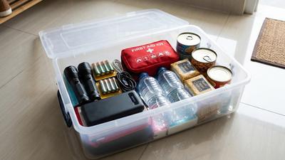 7 Cara Membuat Kotak Perlengkapan Darurat untuk Mati Listrik di Rumah, Lengkapi dengan Senter hingga Power Bank