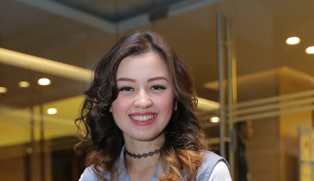 Bukan bulan Ramadan, Kimberly Alvionnella Ryder kelahiran Jakarta 22 tahun silam itu melainkan membayar puasa Ramadan yang bolong. (Andy Masela/Bintang.com)