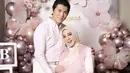 <p>Penampilannya begitu memukau dengan silk dress beraksen ruffle nuansa pink. [Foto: Instagram/ Princess Syahrini]</p>