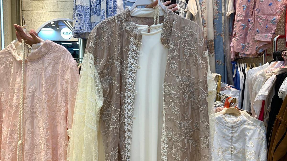 Tren Baju Lebaran 2026, Gamis Berompi hingga Gamis Gacor