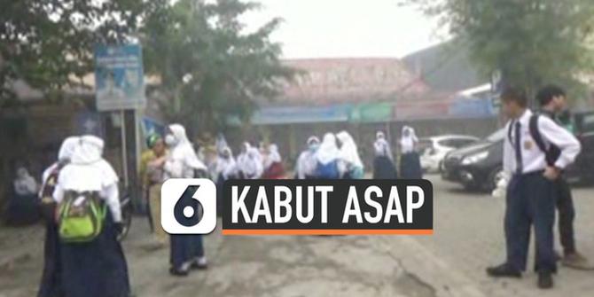 VIDEO: Kabut Asap Kian Parah, Murid Sekolah di Palembang Dipulangkan