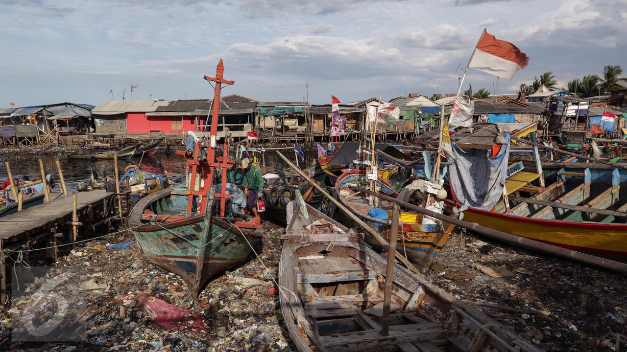 Melongok Kehidupan Warga Kampung Nelayan Cilincing
