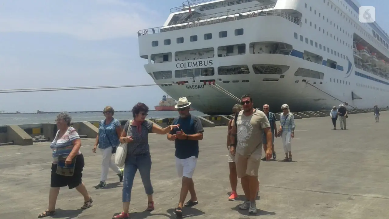 MV Columbus
