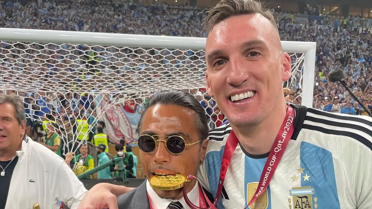 Deretan Skandal Salt Bae, Terbaru Pegang Trofi Piala Dunia Sembarangan dan Dicueki Lionel Messi