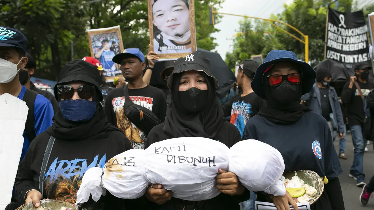 UNJUK RASA MEMPERINGATI 40 HARI TRAGEDI KANJURUHAN