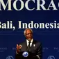 Mantan Sekretaris Jenderal PBB Kofi Annan menyampaikan pidato dalam pembukaan Bali Democracy Forum (BDF) IX di Nusa Dua, Kamis (8/12). Acara BDF ke-IX ini resmi dibuka oleh Presiden Joko Widodo (Jokowi). (SONNY TUMBELAKA/AFP)