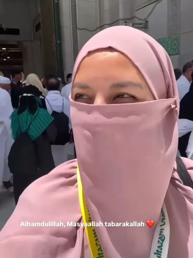 Persiapan Tya Ariestya Jelang Puncak Ibadah Haji
