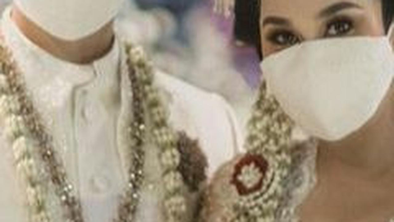 Farah Puteri Nahlia merupakan istri Iptu Ariq Arsyam. Keduanya melangsungkan pernikahan sekitar 1 tahun yang lalu.