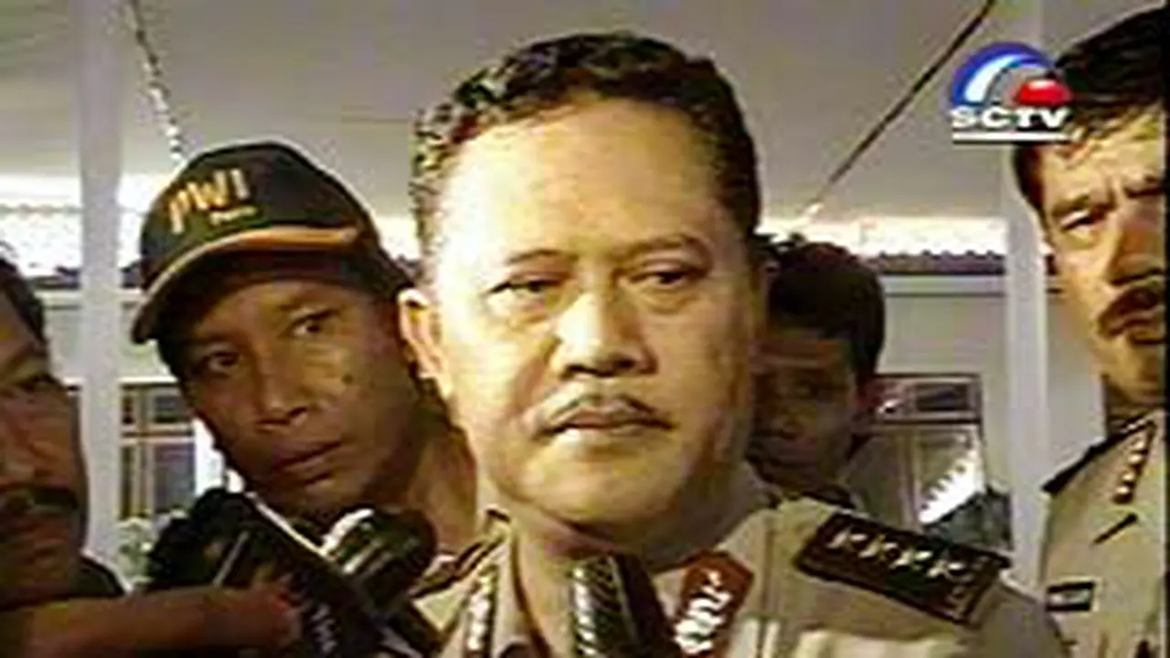 261002cMutasiPolri.jpg