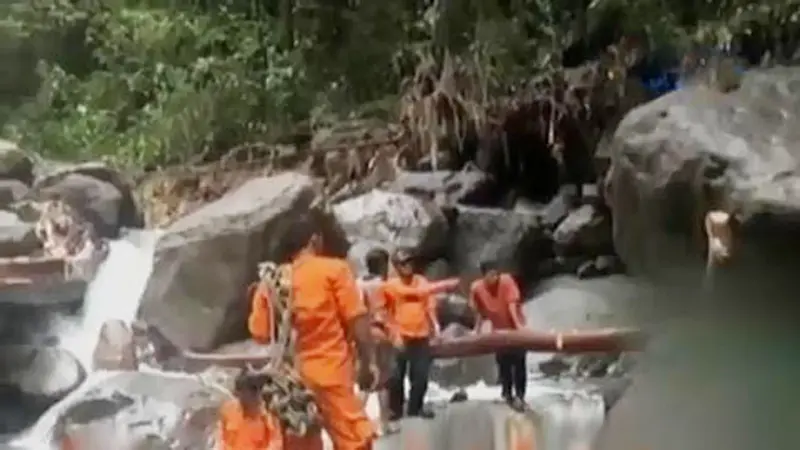 VIDEO: Korban Banjir Bandang Dua Warna Ditemukan 5 Km dari Lokasi