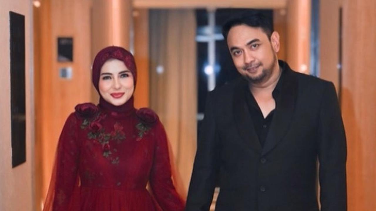 Sudah 20 Tahun Bersama, ini 5 Potret Mesra Bebi Romeo dan Meisya Siregar