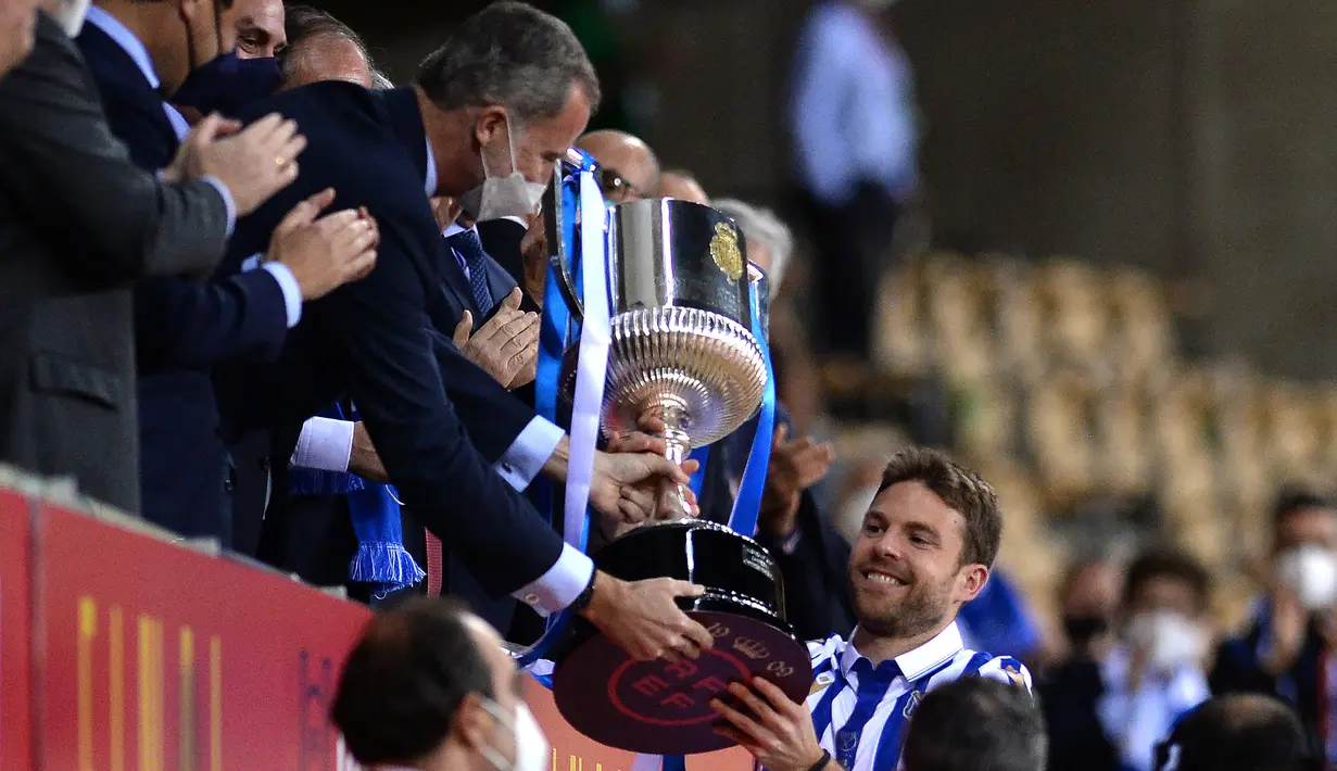 Pada 2015/2016 Asier Illarramendi kembali ke Real Sociedad setelah tampil dalam 90 laga bersama Real Madrid dengan torehan 3 gol dan 1 assist. Dalam dua periodenya Bersama Real Sociedad, ia telah tampil dalam 212 laga dengan torehan 10 gol dan 15 assist. (AFP/Cristina Quicler)