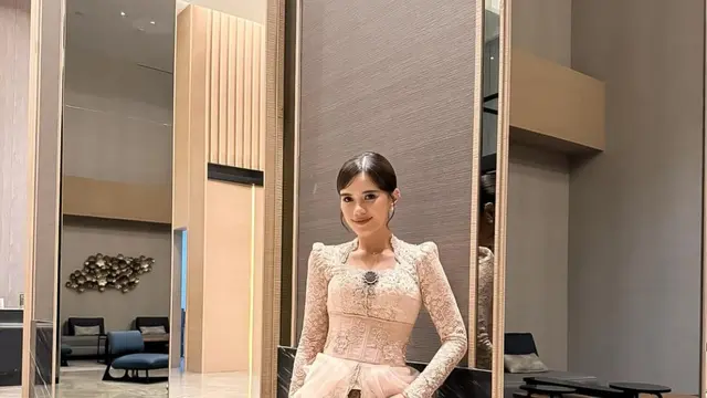 Audi Marissa sebagai Bridesmaid banjir pujian. (credit: instagram.com/audimarissa)