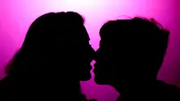 10 Hal yang Bikin Pasangan 'Ilfil' Saat Ciuman