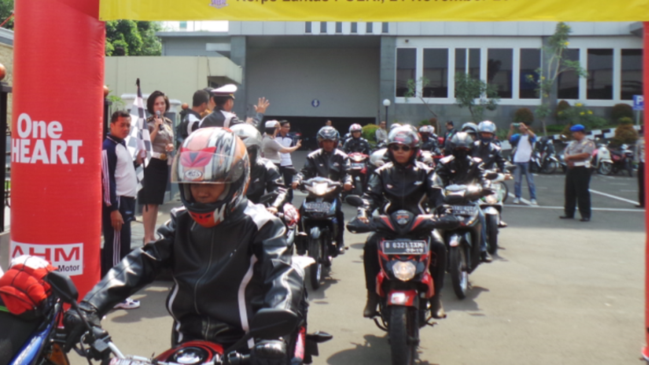 Jurnalis Otomotif Gelar Kampanye Safety Riding