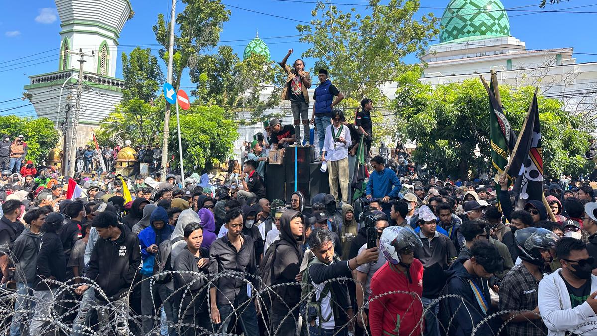 PBB di Bone Sulsel Melonjak 300 Persen, Ribuan Orang Gelar Demo di Kantor Bupati