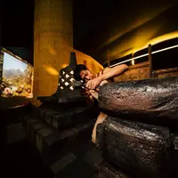 Pengalaman imersif membawa pengunjung mengenal kembali sejarah dan makna Candi Borobudur melalui pendekatan visual yang lebih interaktif. (Foto/Dok: Galeri Indonesia Kaya)