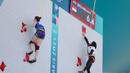 Atlet panjat tebing Indonesia, Rajiah Sallsabillah (kanan) berlomba menghadapi wakil Amerika Serikat, Emma Hunt pada babak kualifikasi cabor panjat tebing nomor speed putri Olimpiade Paris 2024 di Le Bourget, Paris, Senin (5/8/2024). (Dok. NOC Indonesia)