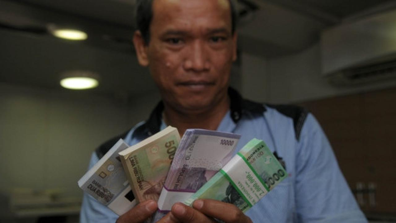 Warga serbu penukaran uang receh keliling di Monas