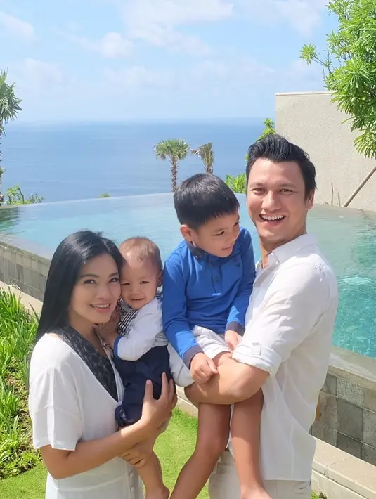 Titi Kamal dan Christian Sugiono (Instagram/titi_kamall)