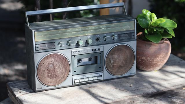 Ilustrasi mimpi, radio