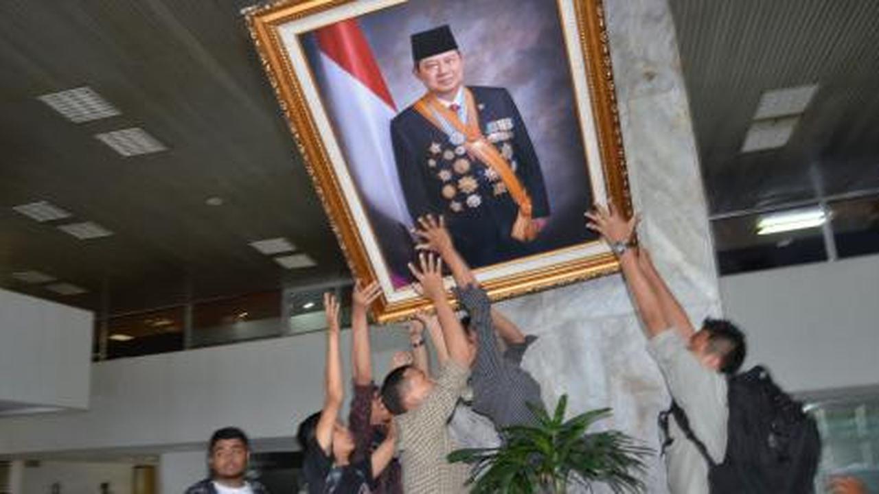 6 Mahasiswa perusak foto SBY jadi tersangka 