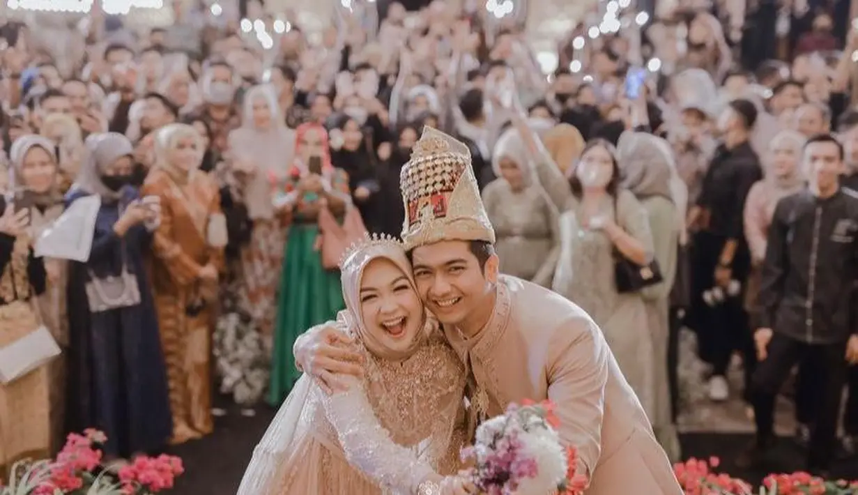 Ngunduh Mantu atau Tueng Dara Baro sendiri merupakan penerimaan pengantin perempuan dalam tradisi adat Aceh.(Instagram/hisyam.sajin).