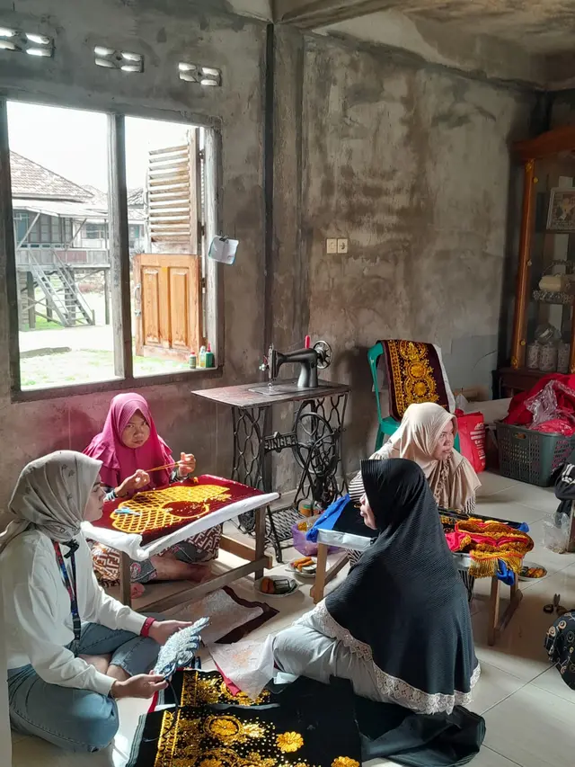 Baju Adat Jambi