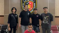 Polisi menangkap pelaku pencurian gadget di Koedapan Nusantara Jakarta. Pelaku ditangkap di kawasan Tanah Abang, Jakarta Pusat. (Tim News).