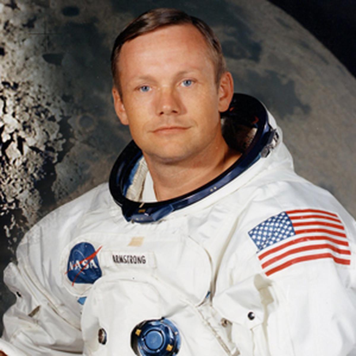 Berhasil Mendarat di Bulan, Begini Kisah Neil Armstrong dan ...
