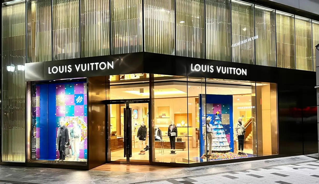 Louis Vuitton dengan bangga mempersembahkan kolaborasinya dengan Lego di momen liburan [Louis Vuitton]