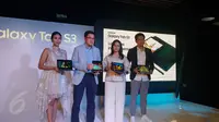 Peluncuran Galaxy Tab S3 with S Pen oleh IT & Mobile Product Marketing Head Samsung Electronics Indonesia Denny Galant dan IT & Mobile Marketing Director Samsung Electronics Indonesia Vebbyna Kaunang di Jakarta. Liputan6.com/ Agustin Setyo Wardani