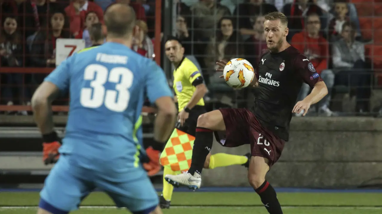 Liga Europa, F91 Dudelange, AC Milan