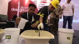 AM meluncurkan AM 77 dan 78 yang berfungsi untuk meningkatkan initial time sehingga beton tidak cepat beku serta meningkatkan kuat tekan beton, Jakarta, Jumat (18/3/2016). (Liputan6.com/Angga Yuniar )