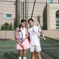 Dalam unggahan terbarunya, Sabrina Chairunnisa mencuri perhatian berkat gayanya yang begitu feminin bak Barbie sporty versi nyata.