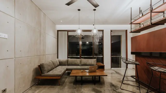 Arsitektur Rumah Mewah Empat Lantai dengan Desain Minimalis Kontemporer